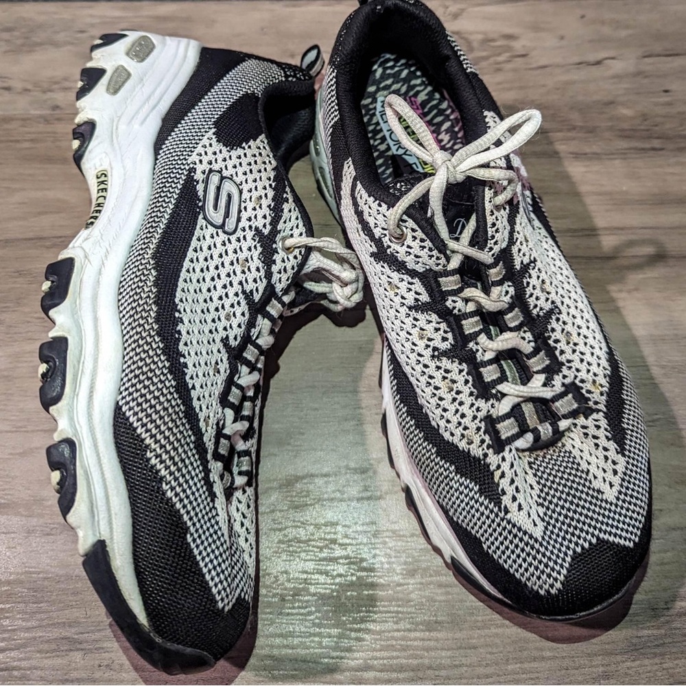Sketchers Air cooled memory foam